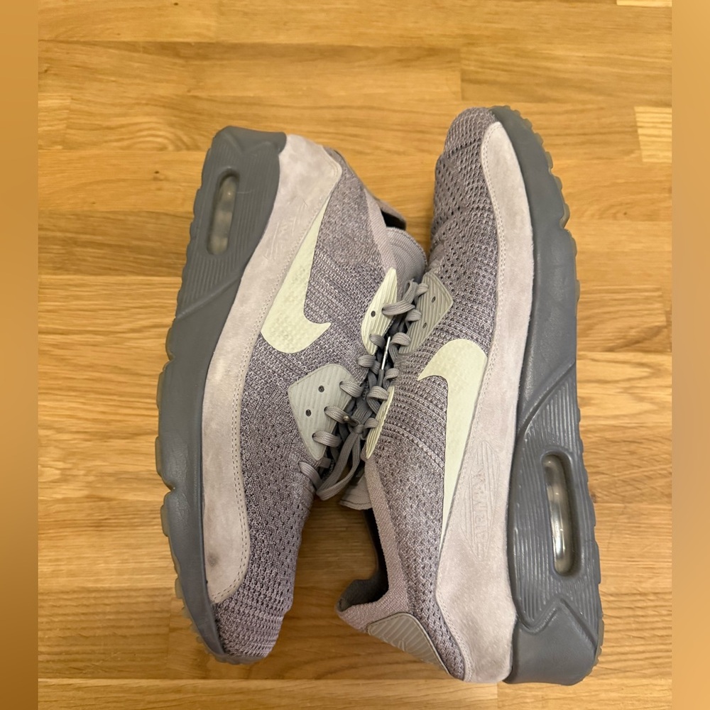 Nike Air Max 90 Ultra 2.0 Flyknit Gray and Cream Sneakers